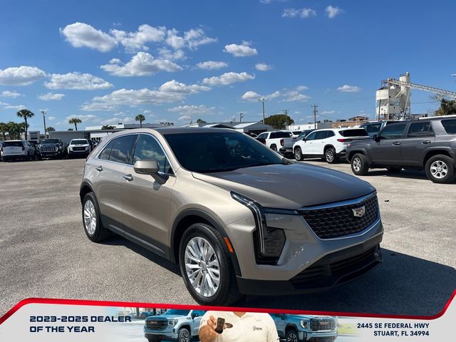 2024 Cadillac XT4 Luxury