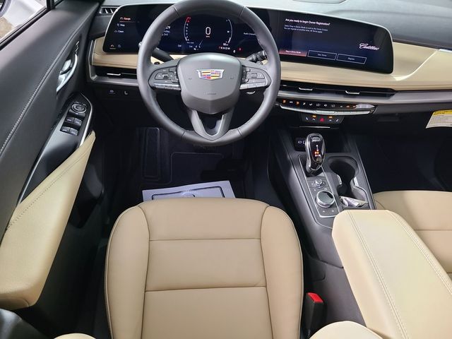 2024 Cadillac XT4 Luxury