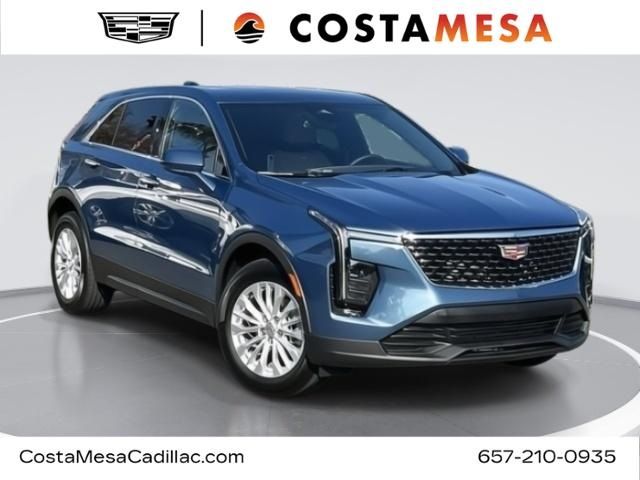 2024 Cadillac XT4 Luxury