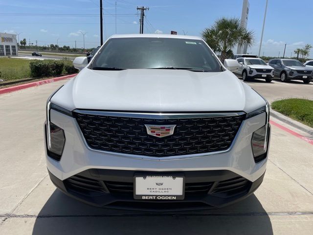 2024 Cadillac XT4 Luxury