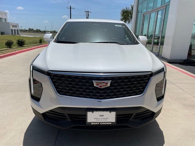 2024 Cadillac XT4 Luxury