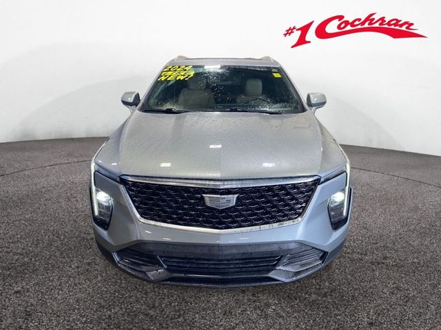 2024 Cadillac XT4 Luxury