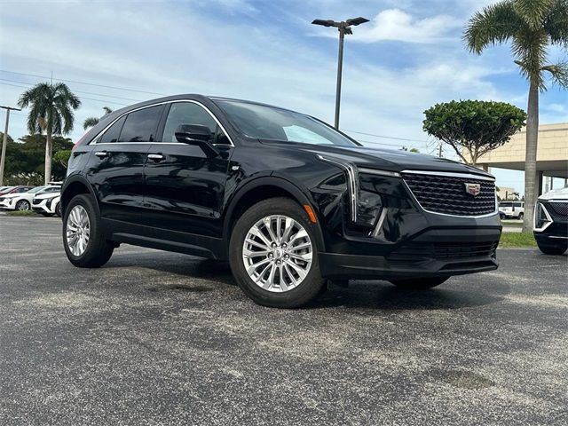 2024 Cadillac XT4 Luxury