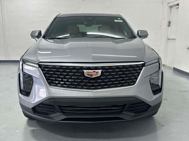 2024 Cadillac XT4 Luxury