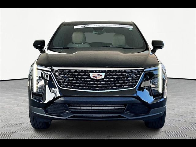 2024 Cadillac XT4 Luxury