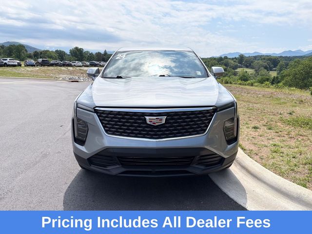 2024 Cadillac XT4 Luxury