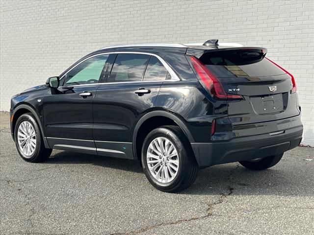 2024 Cadillac XT4 Luxury