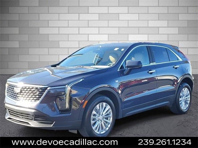 2024 Cadillac XT4 Luxury