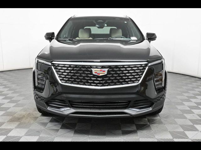 2024 Cadillac XT4 Luxury