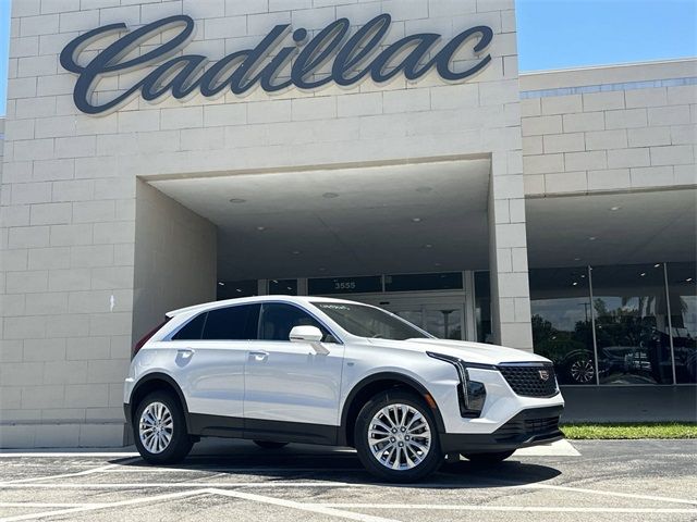 2024 Cadillac XT4 Luxury