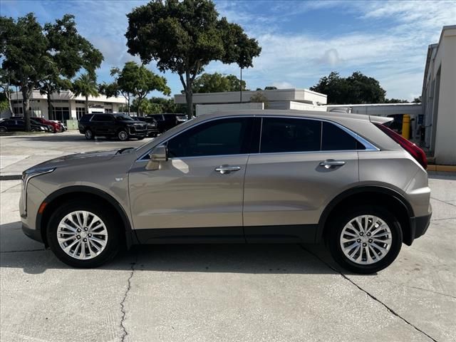 2024 Cadillac XT4 Luxury