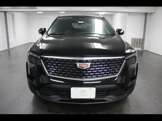 2024 Cadillac XT4 Luxury