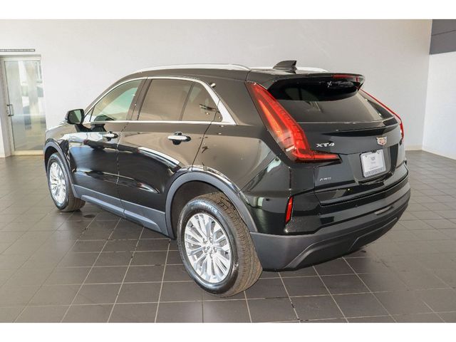 2024 Cadillac XT4 Luxury