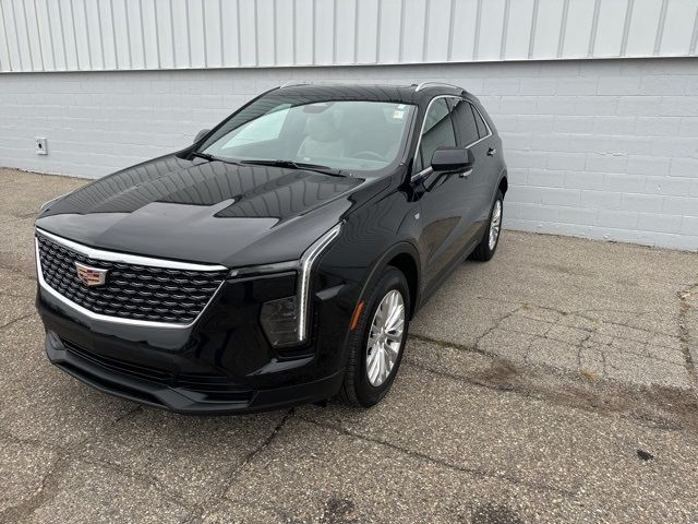 2024 Cadillac XT4 Luxury