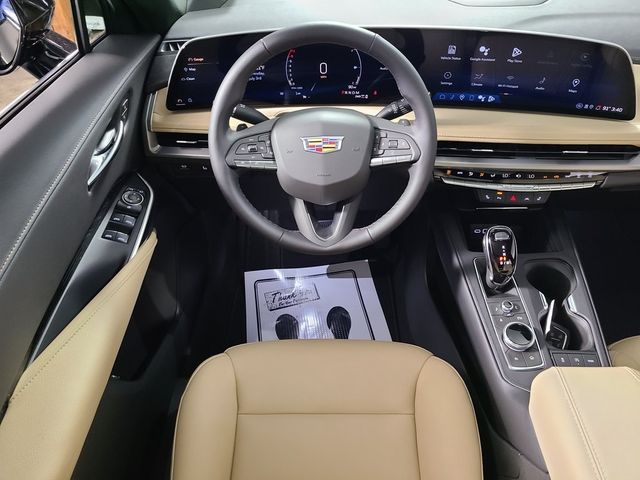 2024 Cadillac XT4 Luxury