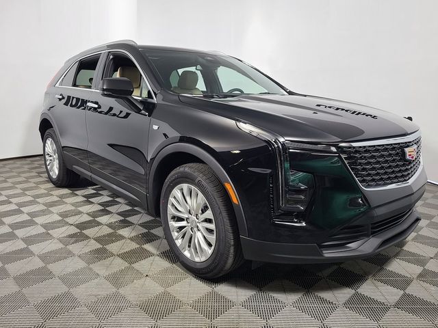 2024 Cadillac XT4 Luxury