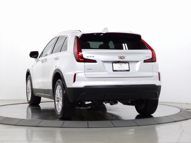 2024 Cadillac XT4 Luxury