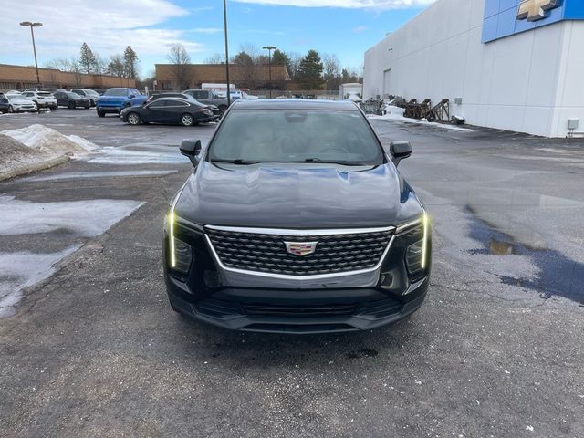 2024 Cadillac XT4 Luxury