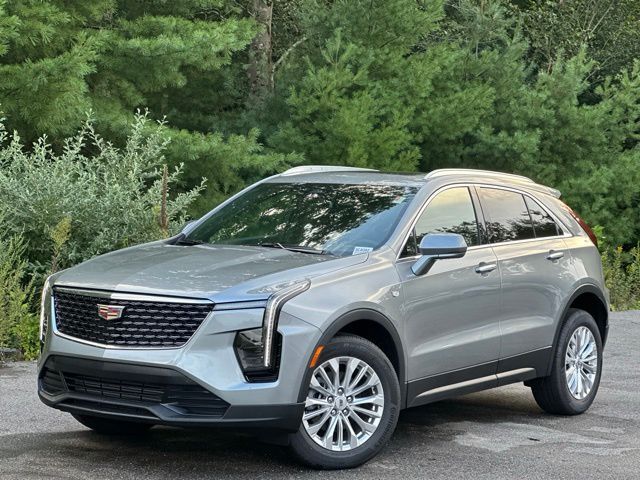 2024 Cadillac XT4 Luxury