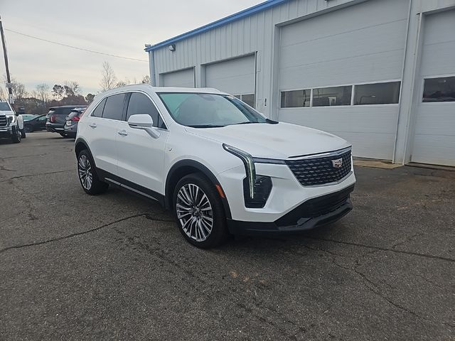 2024 Cadillac XT4 Premium Luxury