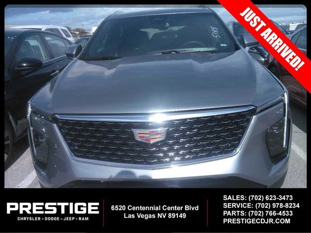 2024 Cadillac XT4 Premium Luxury