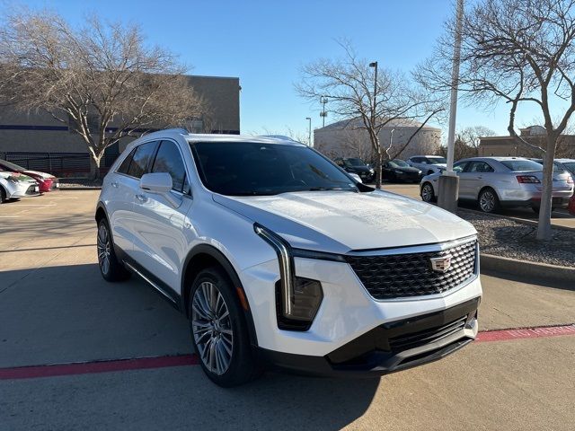 2024 Cadillac XT4 Premium Luxury