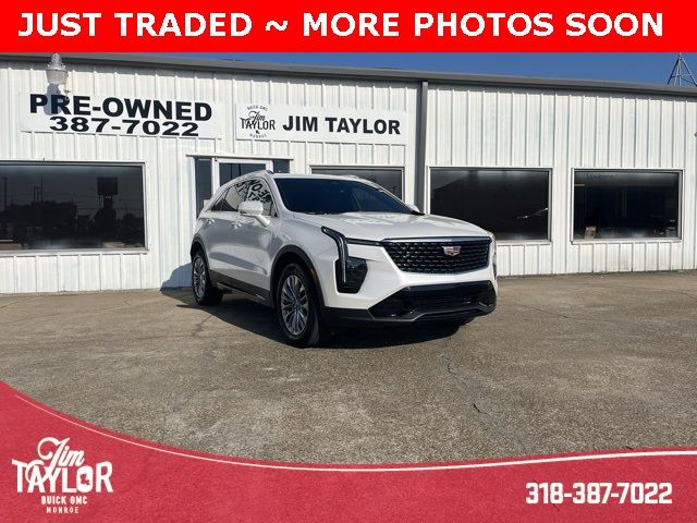 2024 Cadillac XT4 Premium Luxury