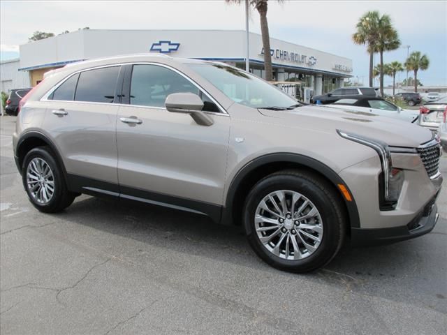 2024 Cadillac XT4 Premium Luxury