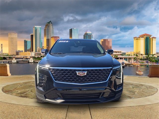 2024 Cadillac XT4 Premium Luxury