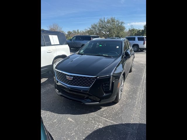 2024 Cadillac XT4 Premium Luxury