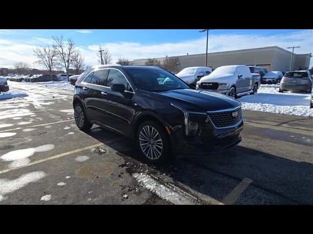 2024 Cadillac XT4 Premium Luxury