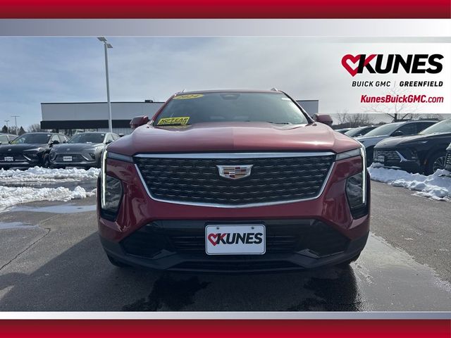 2024 Cadillac XT4 Premium Luxury