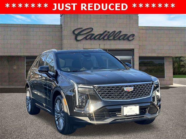 2024 Cadillac XT4 Premium Luxury