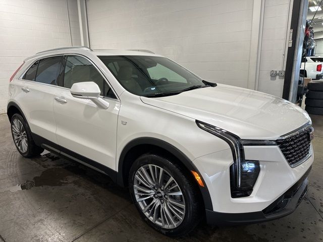 2024 Cadillac XT4 Premium Luxury