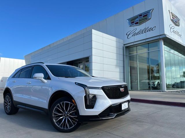 2024 Cadillac XT4 Sport