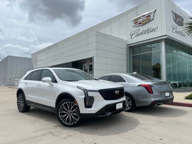 2024 Cadillac XT4 Sport