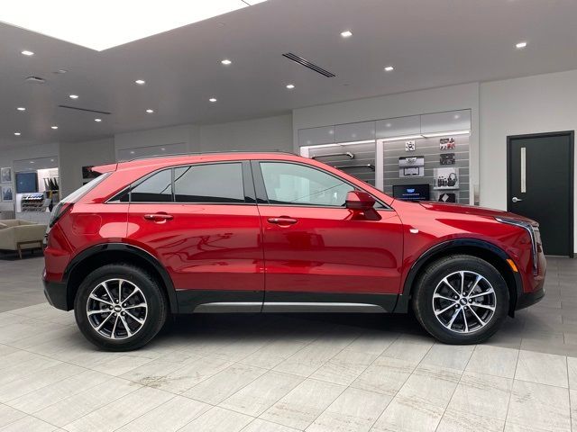 2024 Cadillac XT4 Sport