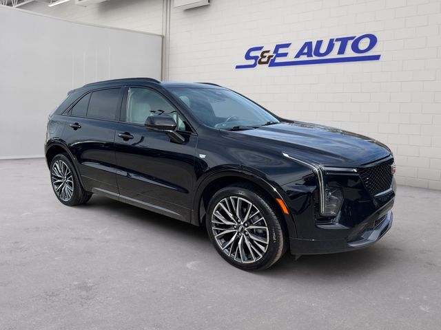 2024 Cadillac XT4 Sport