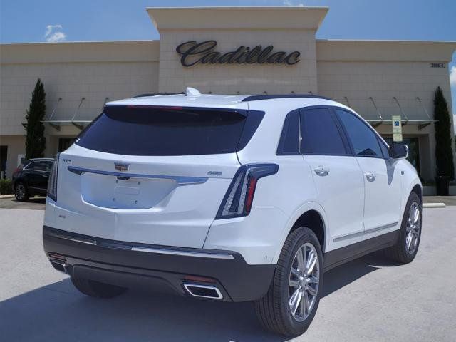 2024 Cadillac XT5 Sport