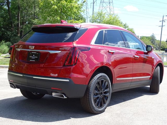 2024 Cadillac XT5 Luxury