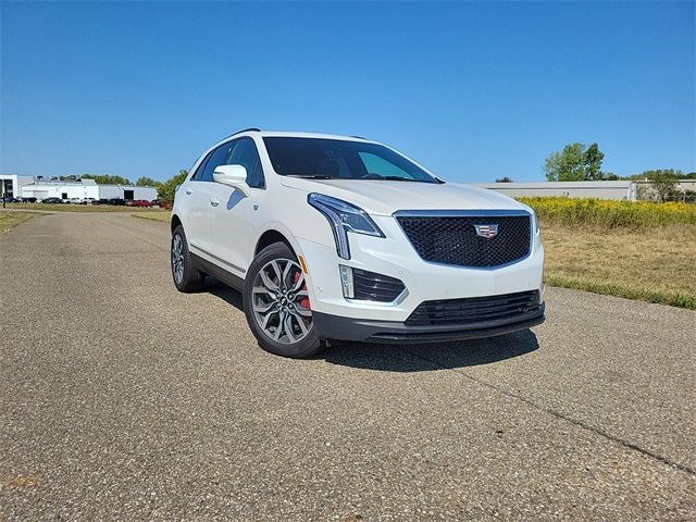 2024 Cadillac XT5 Sport