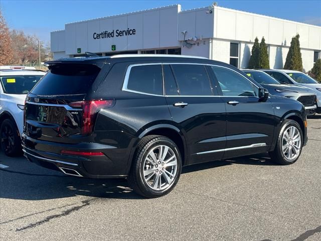 2024 Cadillac XT6 Premium Luxury