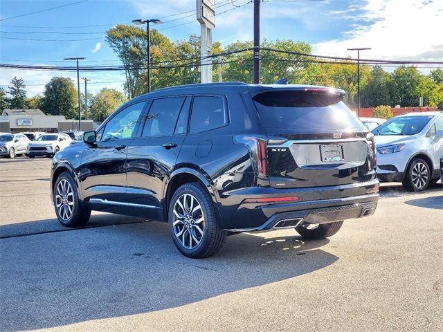 2024 Cadillac XT6 Sport