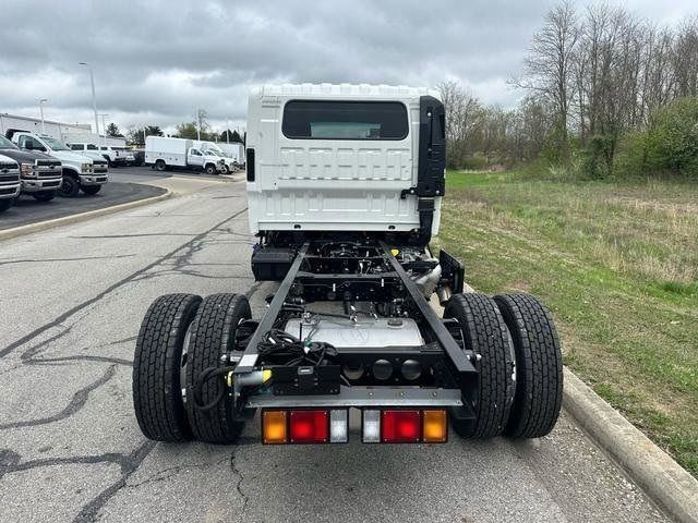 2024 Chevrolet 5500 XD LCF Diesel Base