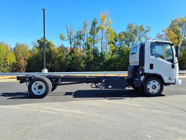 2024 Chevrolet 5500 XD LCF Diesel Base