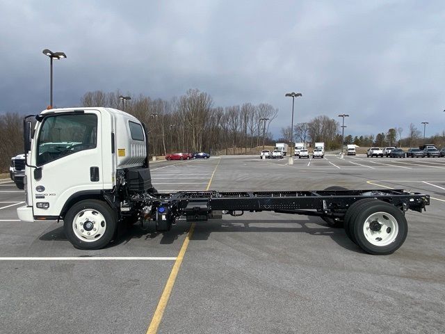 2024 Chevrolet 5500 XD LCF Diesel Base