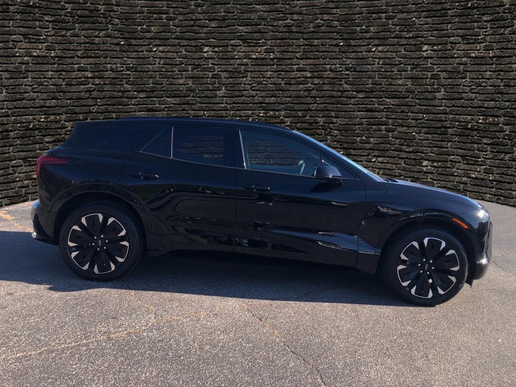 Vehicle image 6 of 16