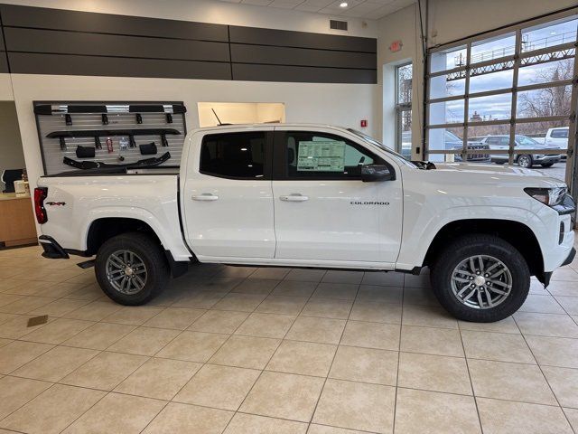 2024 Chevrolet Colorado LT