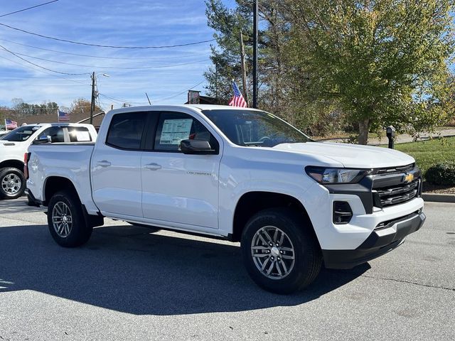 2024 Chevrolet Colorado LT