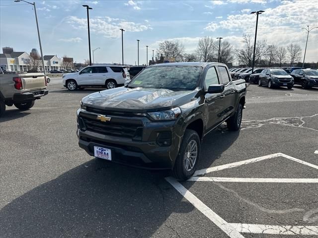 2024 Chevrolet Colorado LT